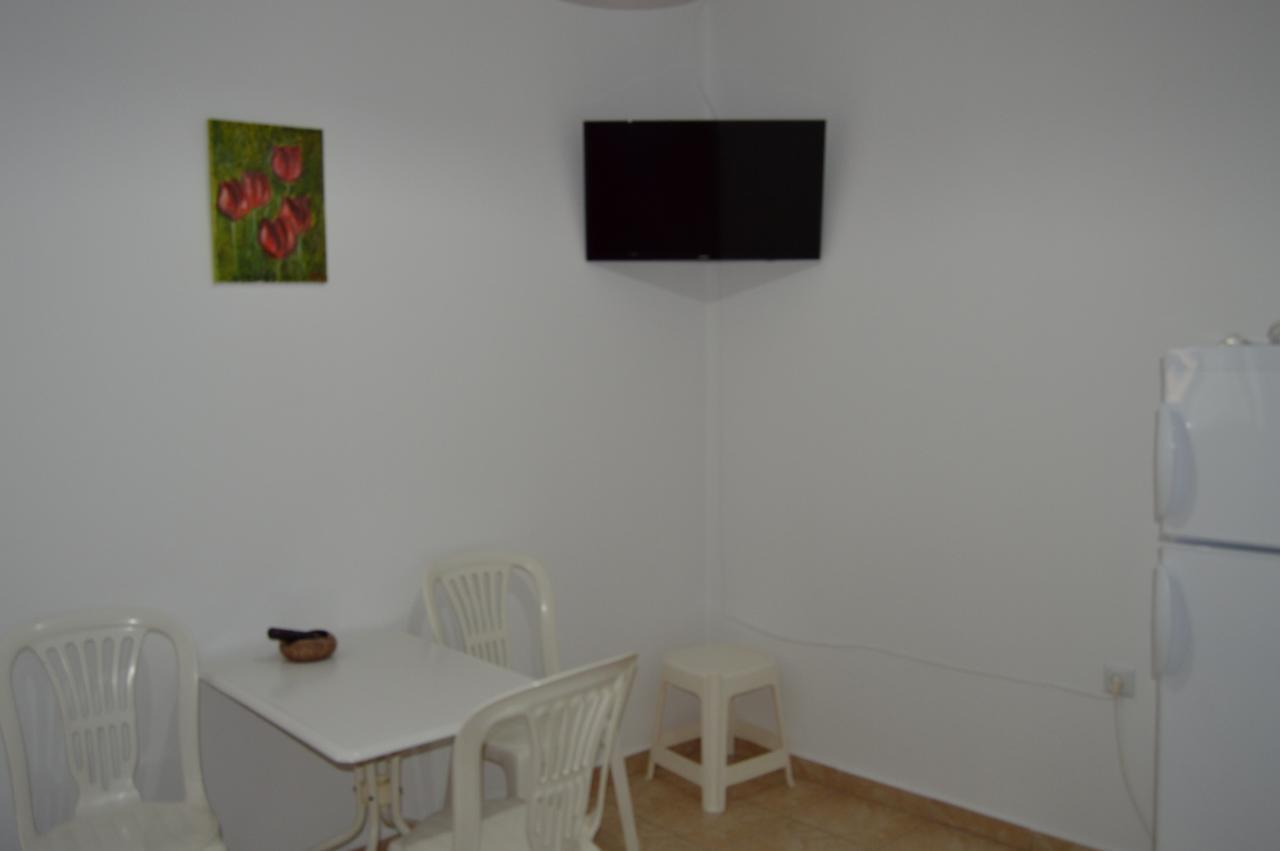 לימנריה Eva Apartments מראה חיצוני תמונה